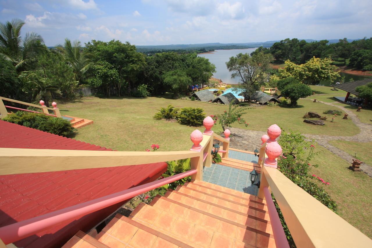 Porta Verde Resort Villas Caliraya Dolores  Exterior foto